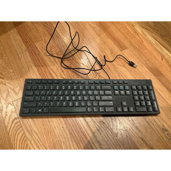 Dell Wired USB Keyboard Black Sleek Design With Number Pad 644G3 - Picture 1 of 4